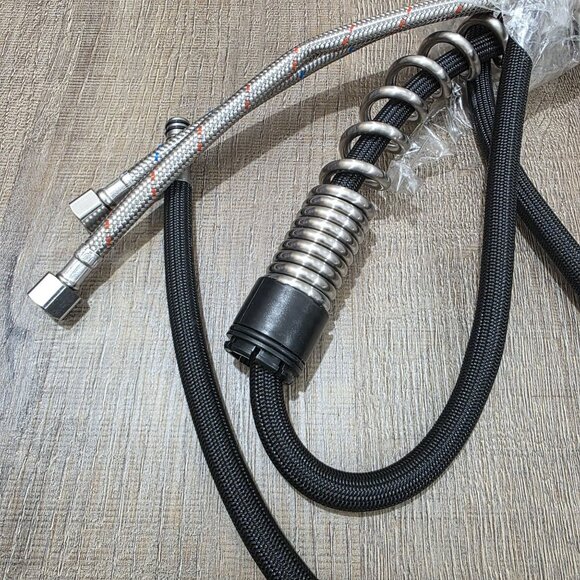 Stainless Steel Kitchen Faucet Pull Down Sprayer Single Handle Modern Mixer Tap - Picture 5 of 8